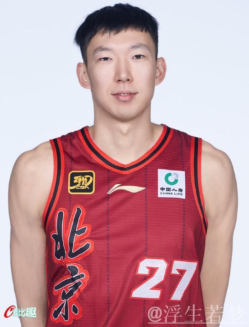 “赛季革新:主帅新任,队长替换,焕然一新” “赛季革新:主帅新任,队长替换,焕然一新”