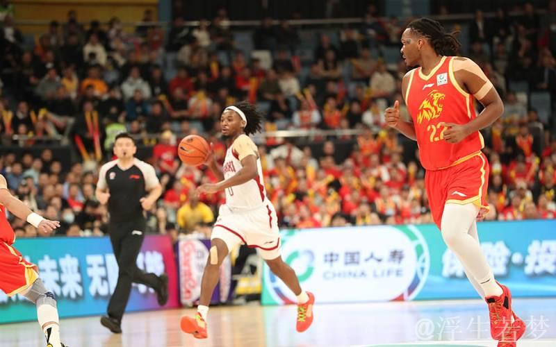 广厦靠外援取胜!6人表现优秀,3人及格,2人拖后腿,国手全场低迷,国家队选拔需慎重 广厦靠外援取胜!6人表现优秀,3人及格,2人拖后腿,国手全场低迷,国家队选拔需慎重